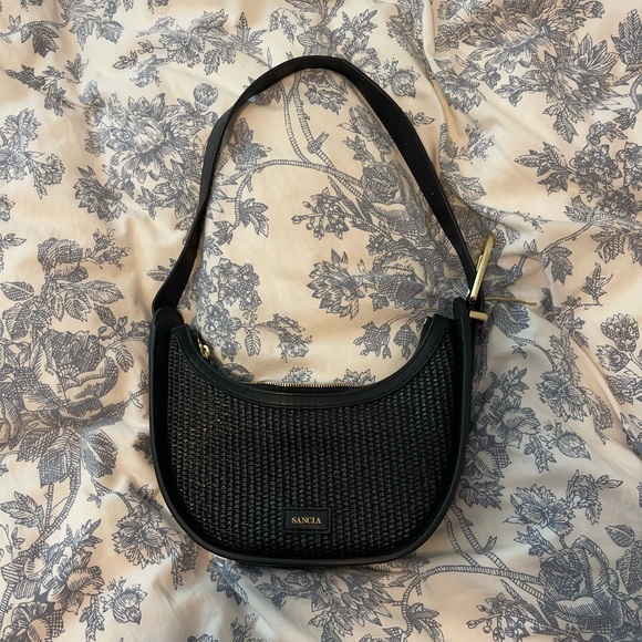Black Woven Sancia Bag - Picture 1 of 4